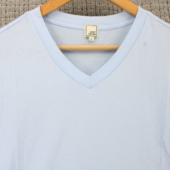 SWET TAILOR Shirt Mens XL Light Blue Short Sleeve Lightweight V Neck NWT - Picture 2 of 9